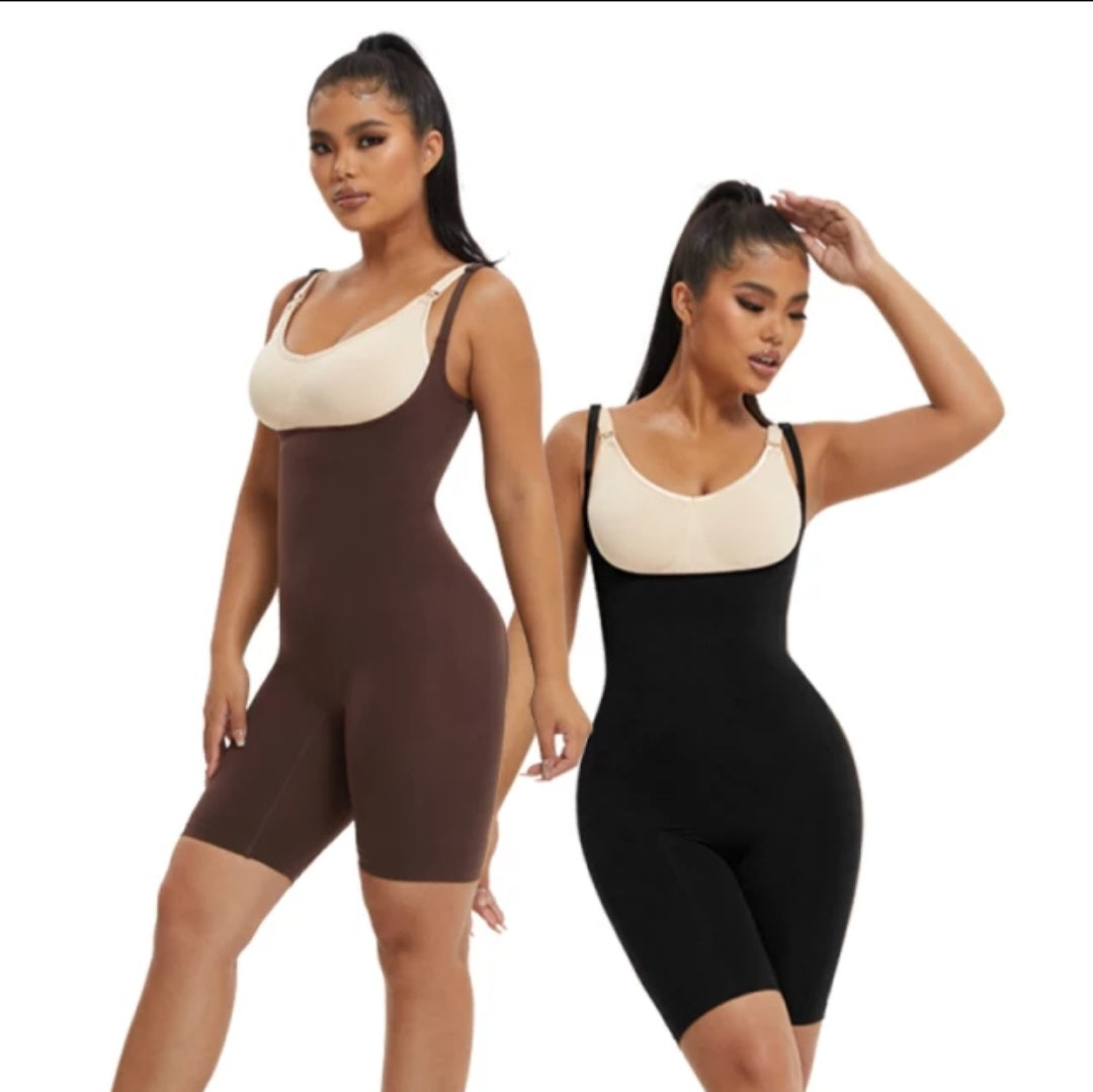 SEAMLESS HIGH-WAISTED MID-THIGH SHORT