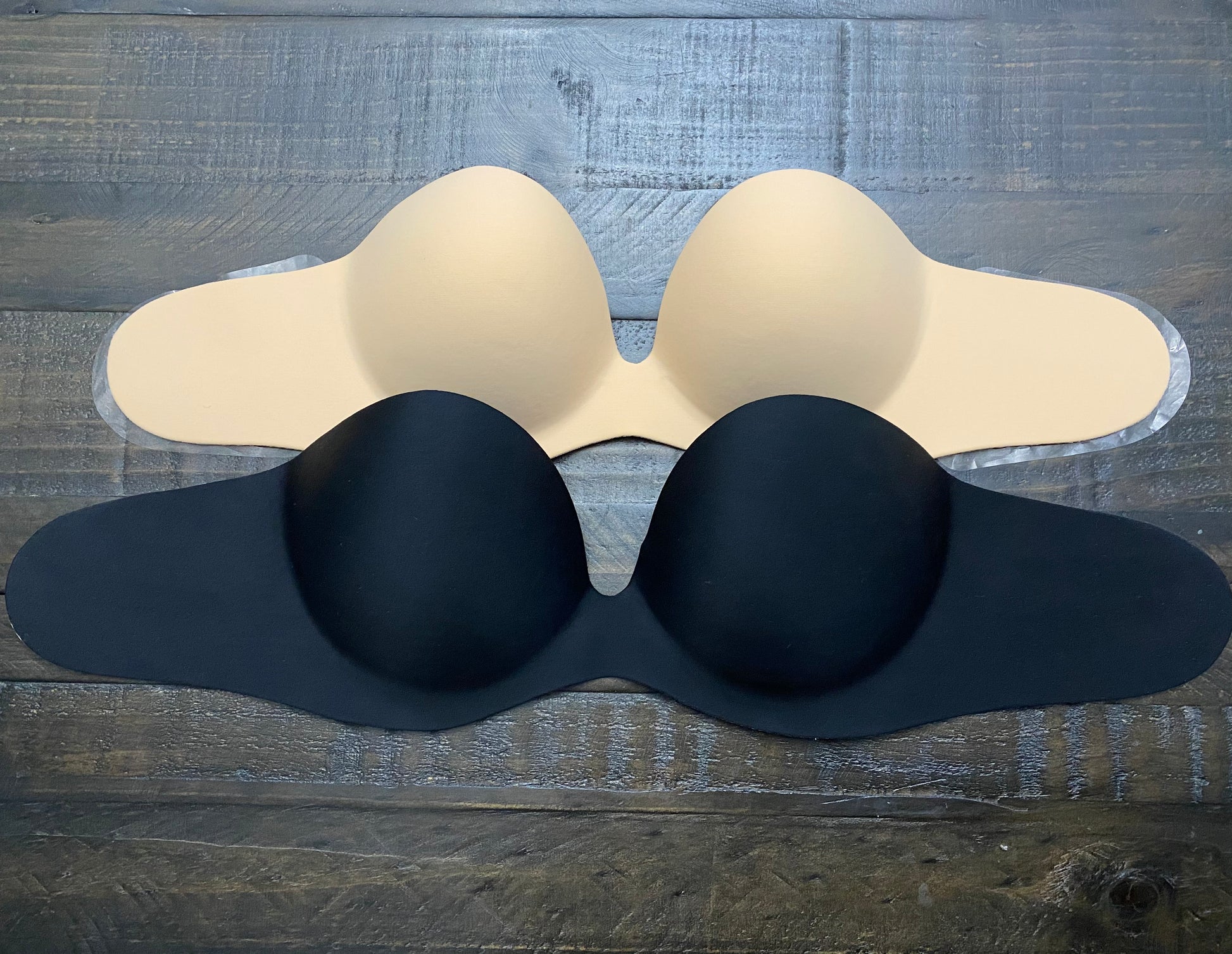SILICONE BACKLESS ADHESIVE BRA