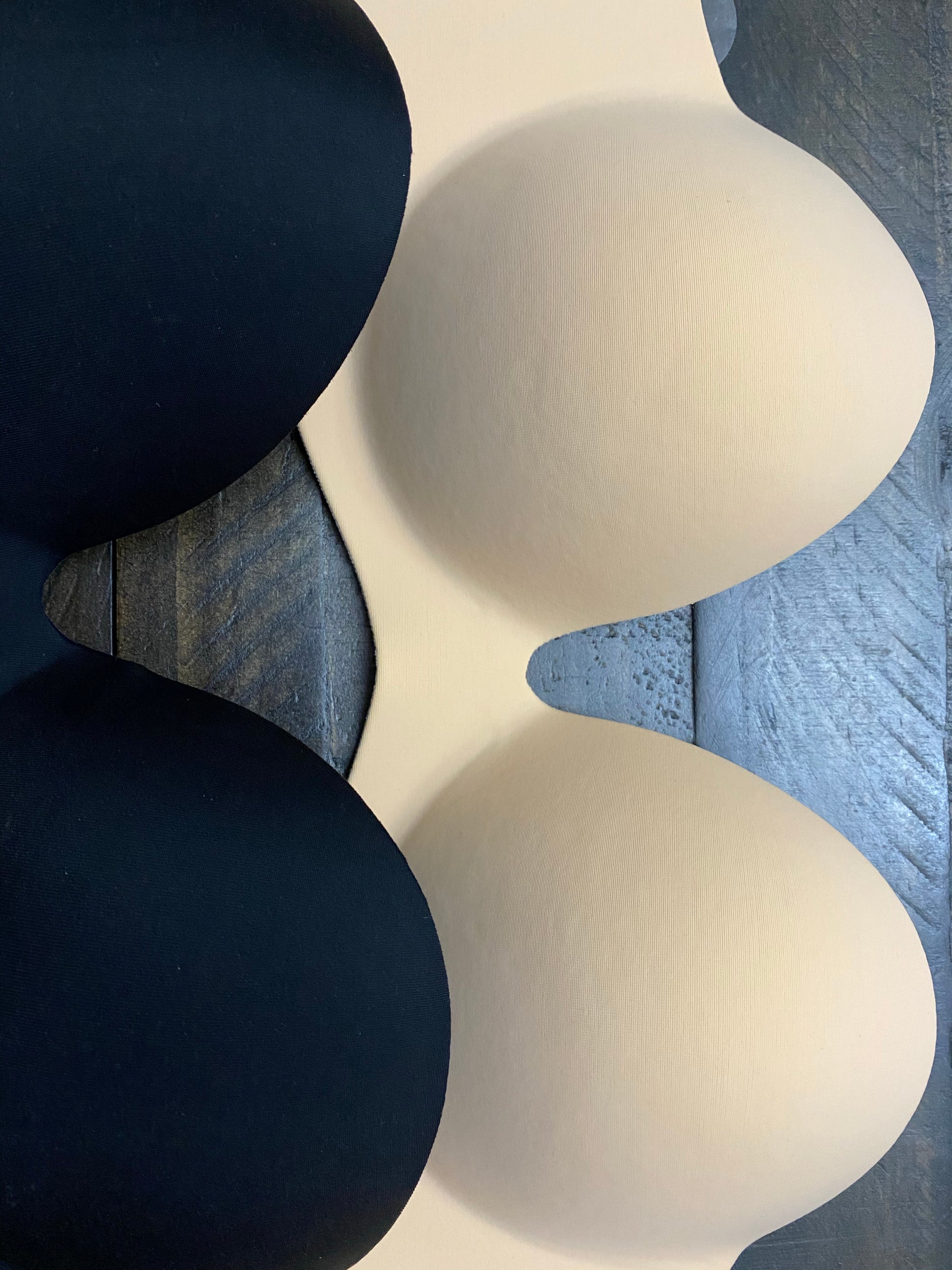 SILICONE BACKLESS ADHESIVE BRA